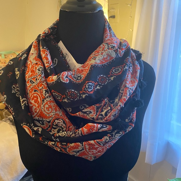 Loft Summer dress with scarf. - Picture 6 of 8